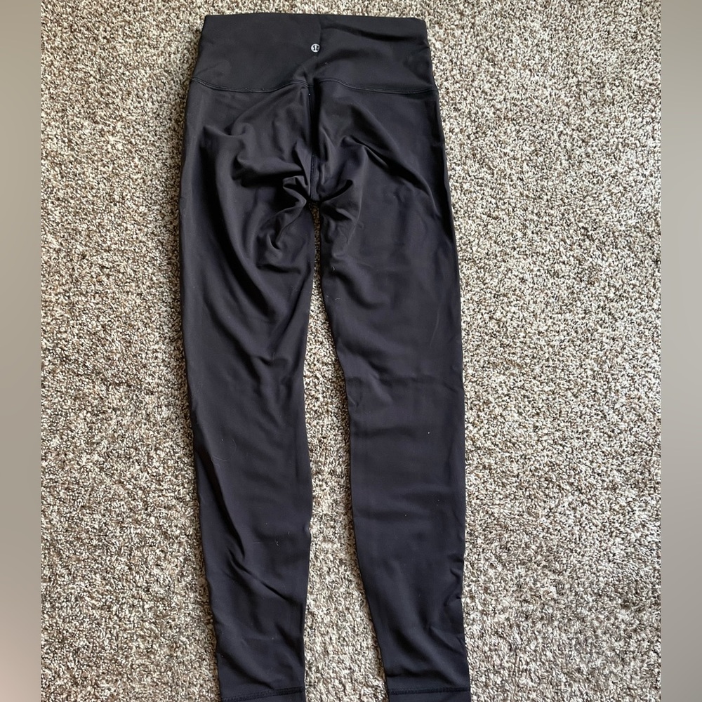 Lulu Lemon, base pace size 8